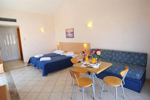 Thinalos Aparthotel Aharávi Kültér fotó